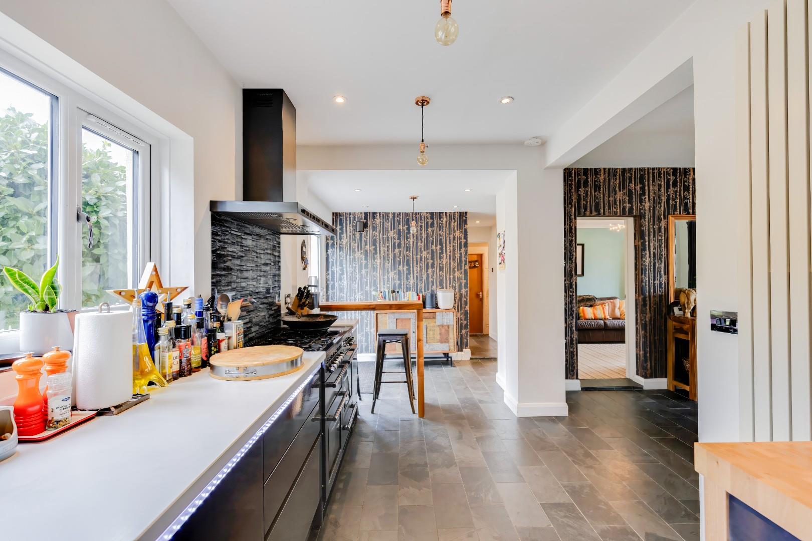 Bracklinn, St. Quentins Close, Llanblethian, Cowbridge, Vale of Glamorgan, CF71 7EZ